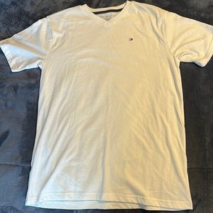 Tommy hilfigure t shirt white size kids xl